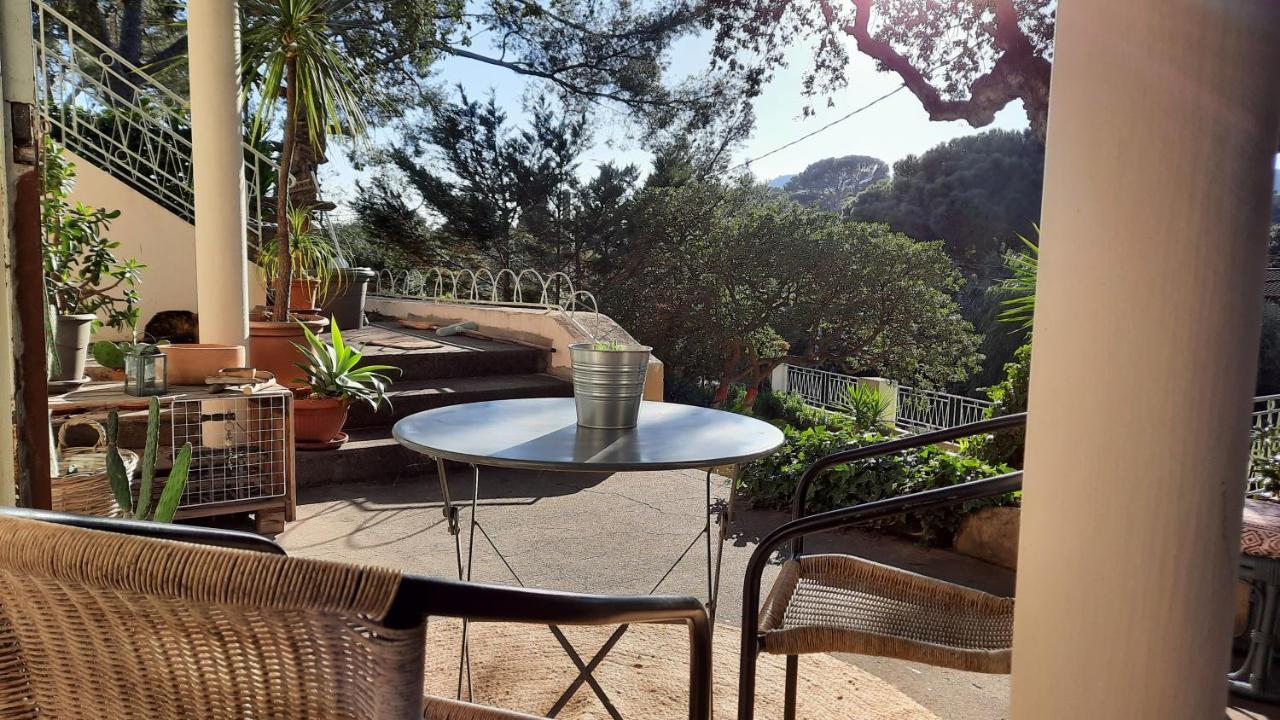 Les Bois Flottes . De La Verne Homestay La Seyne-sur-Mer